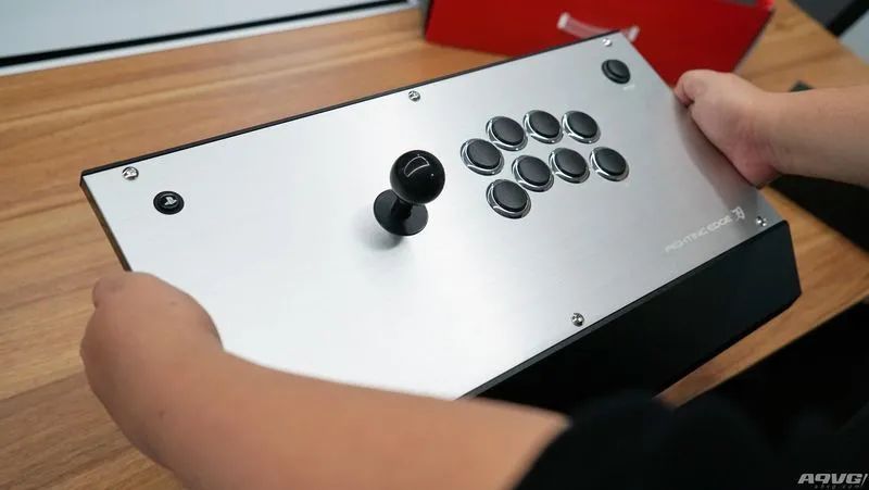 PS5硬件兼容性测试：哪些PS4硬件可以在PS5上使用？