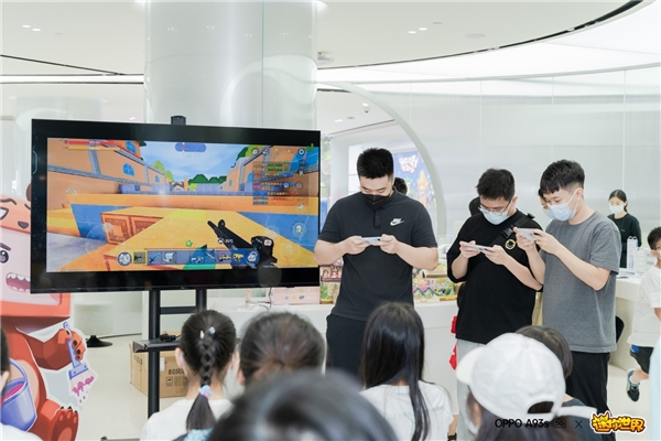 迷你世界联合OPPO 举办主题活动 知名游戏解说墨渊空降现场与粉丝battle