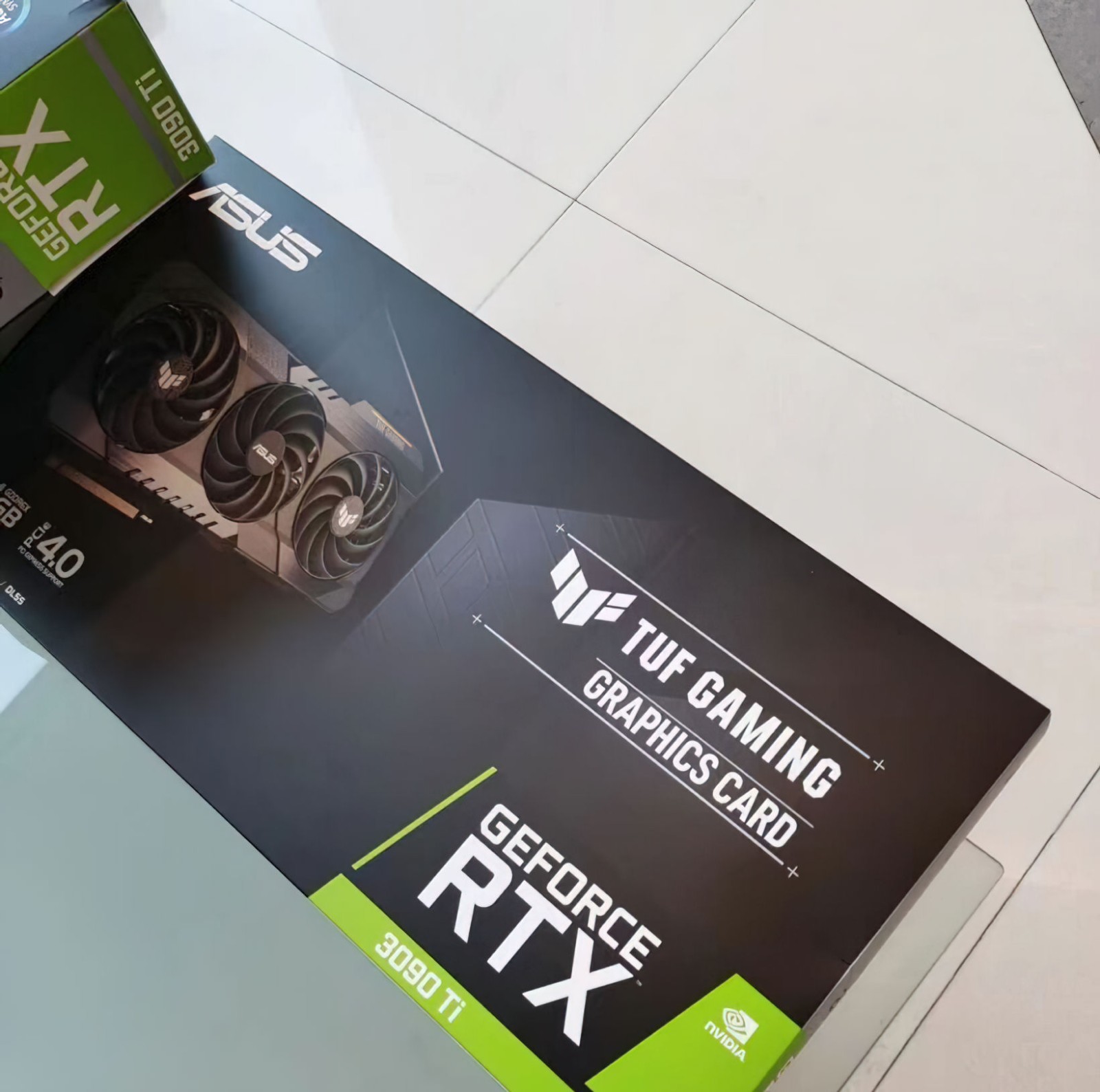 华硕RTX3090Ti包装曝光！CES发布会1月举行