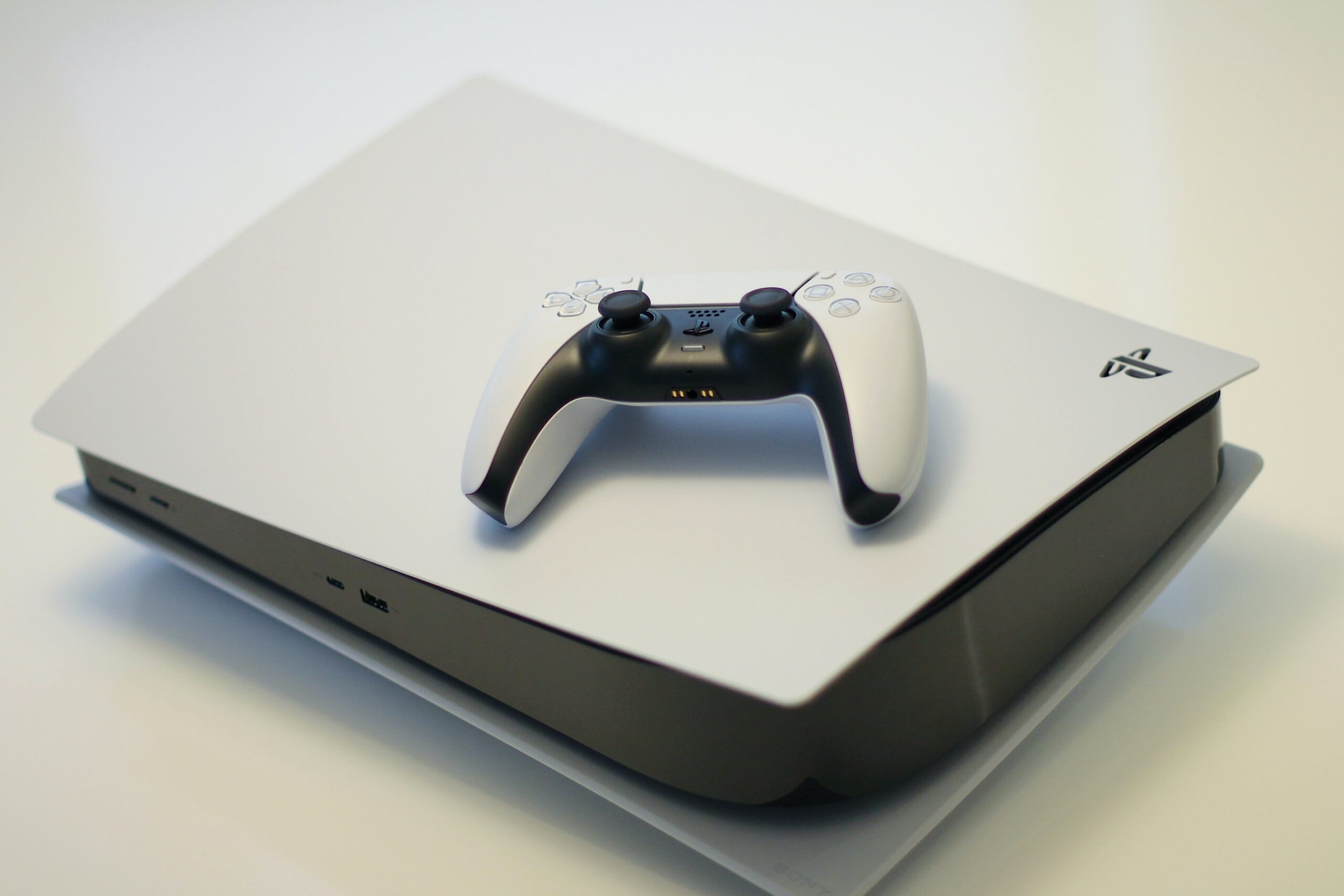 日本PS4游戏销量超过PS5版 厂商继续坚持跨世代推出
